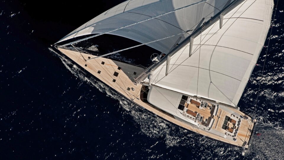 Shutterstock 2528342551